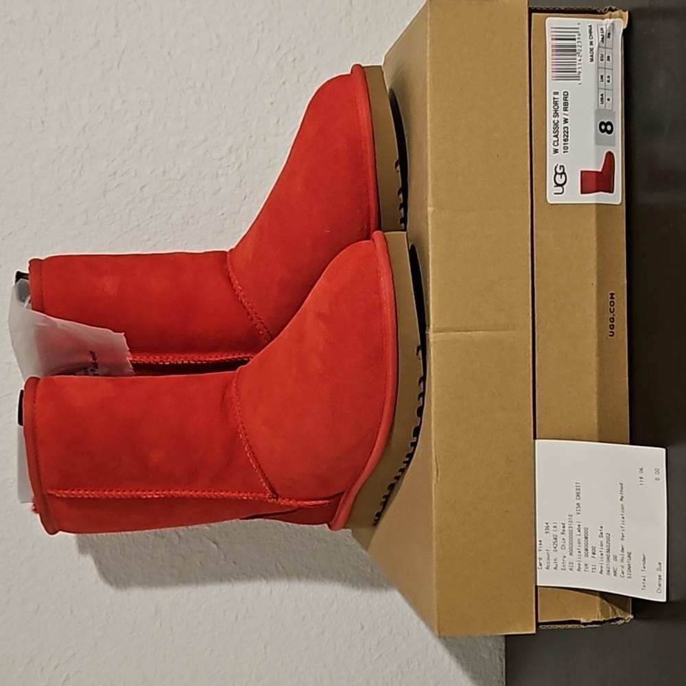 Red Ugg Classic Short